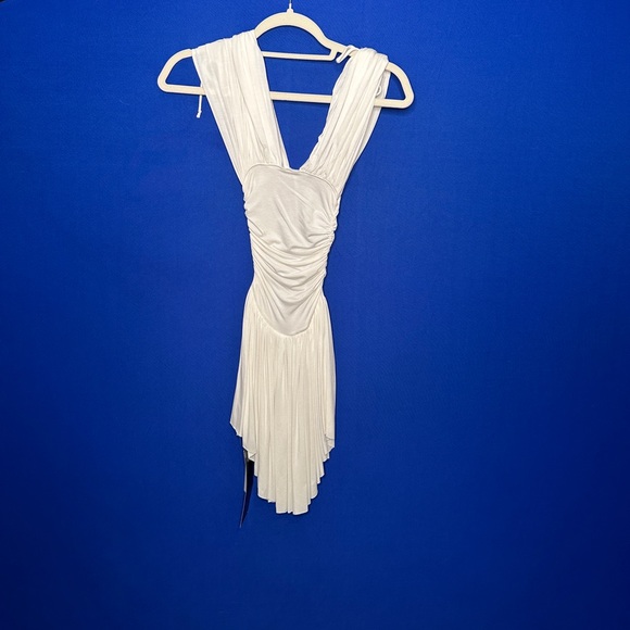 ARE YOU AM I White Plunge Sleeveless Mini Dress - Picture 12 of 12